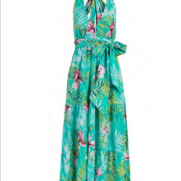 Tall New York and Company Halter Green Maxi Dress - Picture 3 of 4